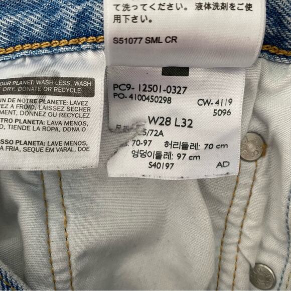 Levi’s Premium 501 Button Front size 28 Tapered Leg High Waist Jeans flawed - Picture 7 of 9